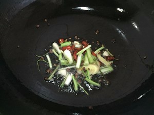 牛腩怎么去掉杂质番茄炖牛腩如何做更入味