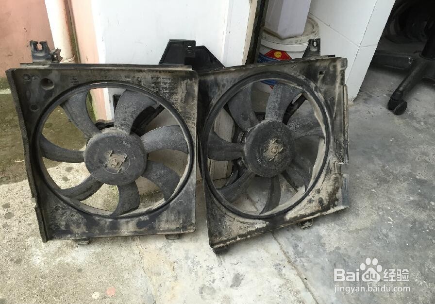 伊兰特水箱上盖怎么换