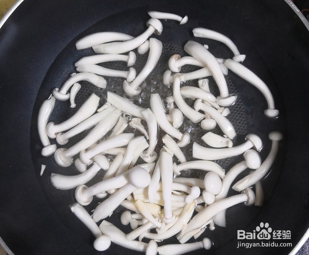 瘦身美食双椒白玉菇的做法