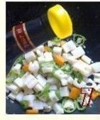 荷香盈齿的什锦酸辣藕丁