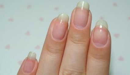 可爱的冰淇淋美甲教程