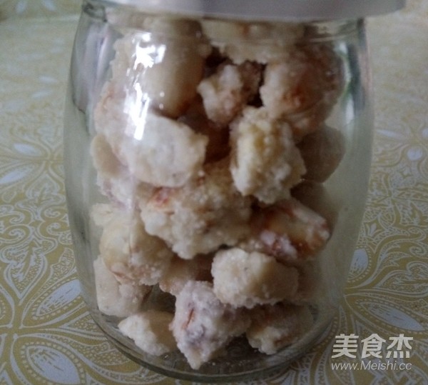 挂霜花生的做法