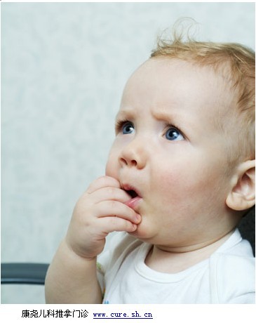 怎样安抚宝宝的不满情绪