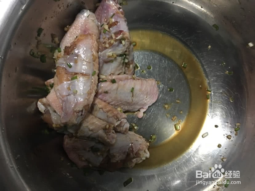 红烧鸡翅微辣的做法