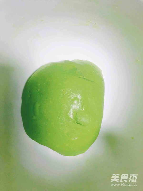 像月牙一般温柔的抹茶红豆软欧包