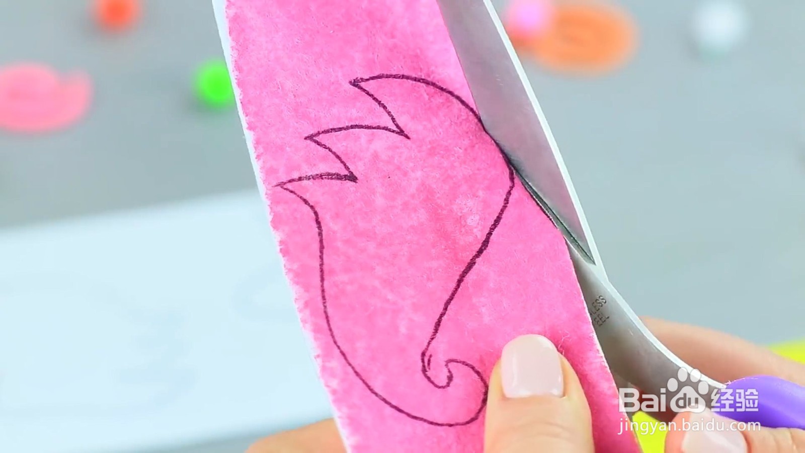 怎么给笔DIY独角兽造型的装饰