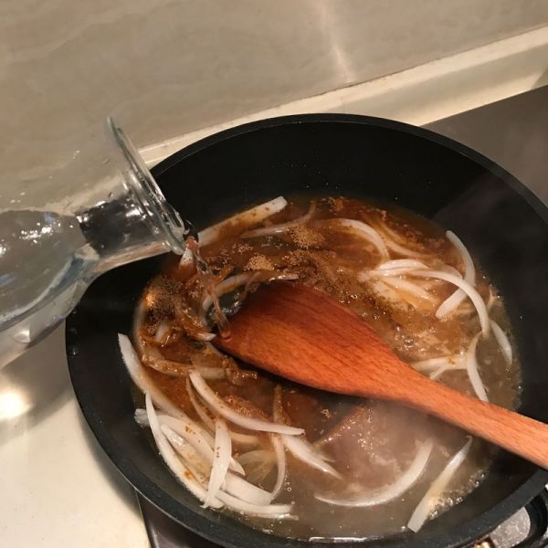 咖喱猪肉片拌乌冬