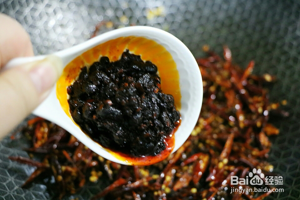 海鲜美食-香辣小鱼干