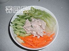 【炸酱面：我家新味道】-南北配炸酱面——沙茶芝麻炸酱面