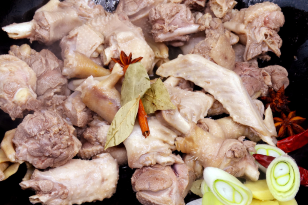 大鹅和什么一起炖最配