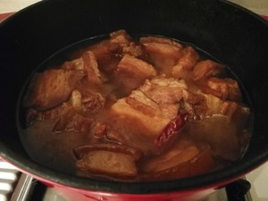 家传红烧土猪肉