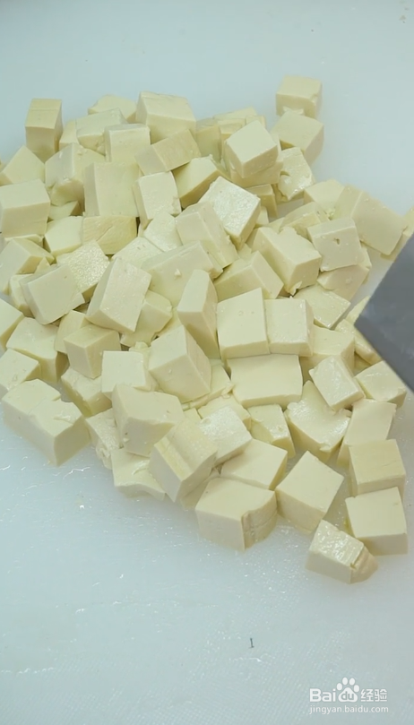 鸡蛋煲豆腐的做法