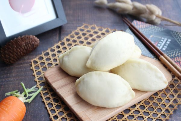 牛肉胡萝卜包子