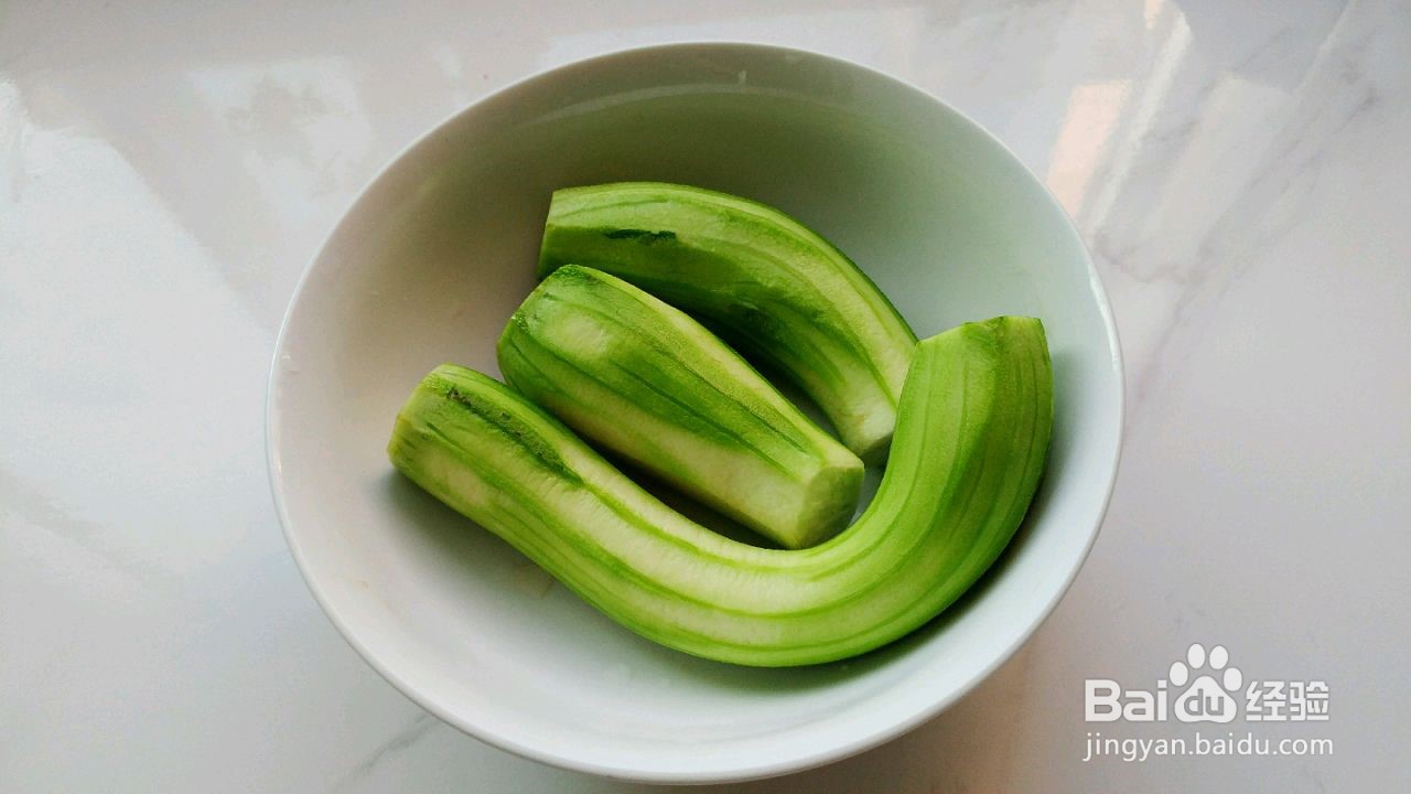 榨菜香葱丝瓜饼