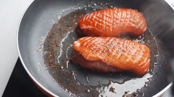 甜梨石榴烤鸭胸