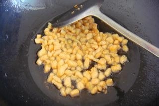 经典川菜——辣子鸡丁