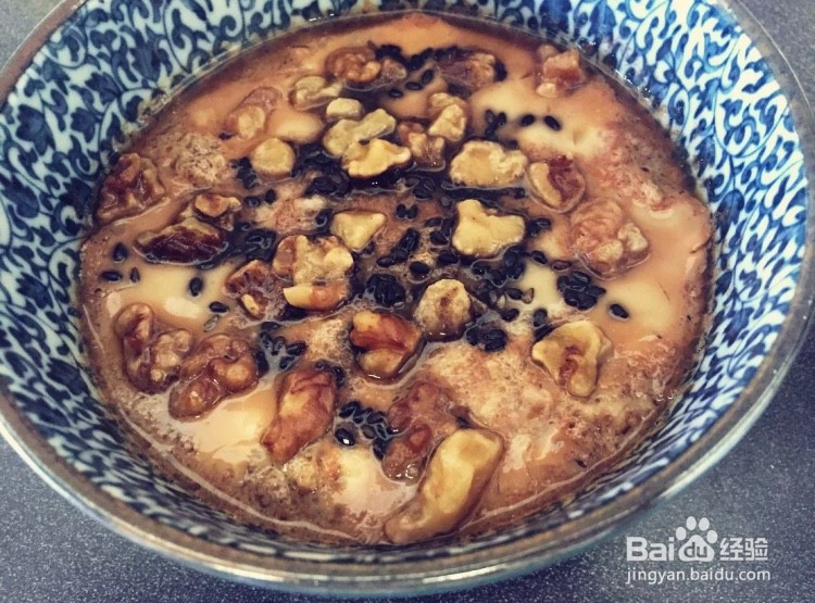 核桃调蛋的做法