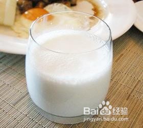 好物|珍贵的双峰驼驼奶:原始黄金