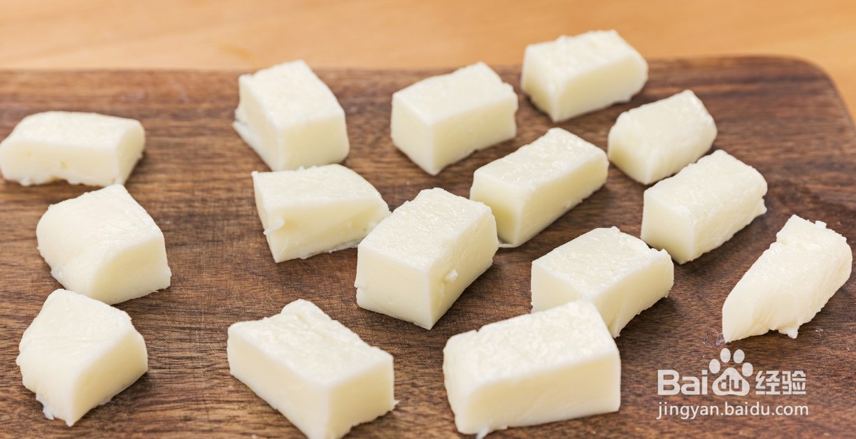 如何制作烤牛奶块