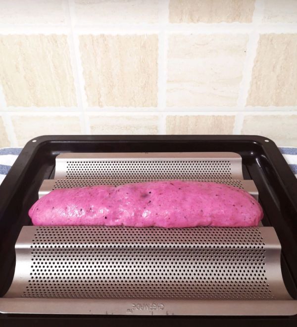 蓝莓爆浆芝士欧包