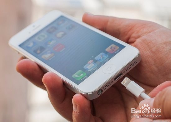 iphone5s充不进去电怎么办