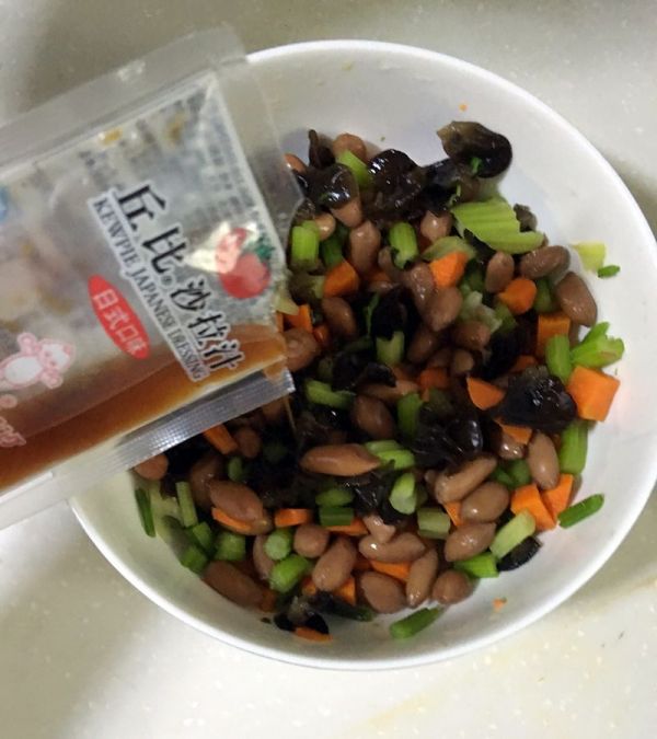 杂蔬五香花生米