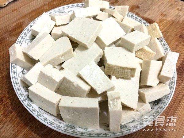 芹菜炒豆腐的做法