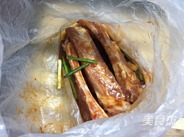橙香烤肋排的做法