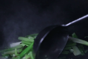 水煮牛肉的做法