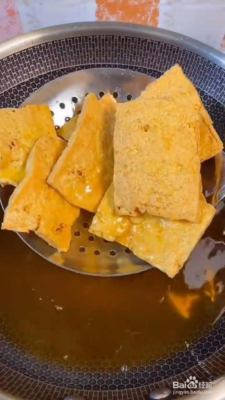 如何制作红烧五花肉？