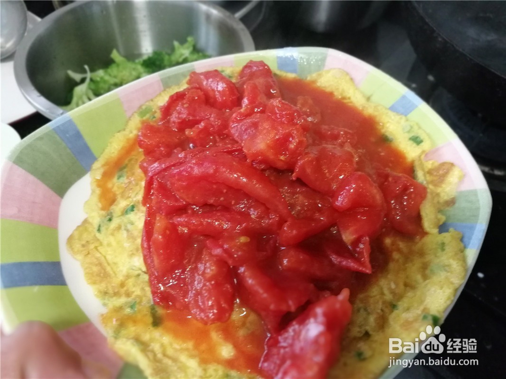 鸡蛋饼盖浇西红柿