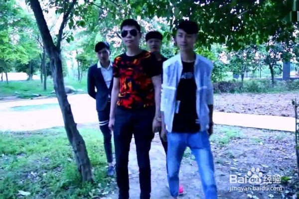 和陌生人聊天技巧怎么开头有趣