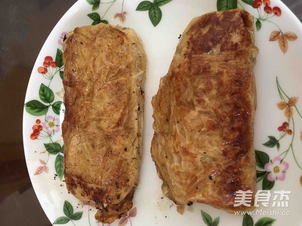 金枪鱼蛋饼的做法