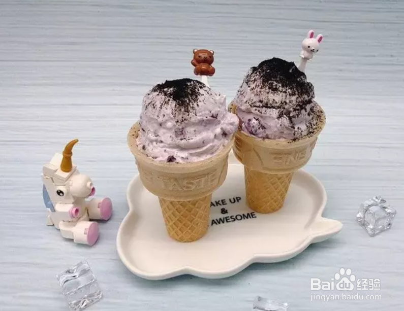 希腊优格蓝莓坚果冰淇淋