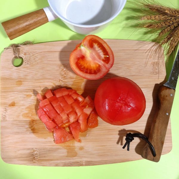 茄汁巴沙鱼拌面