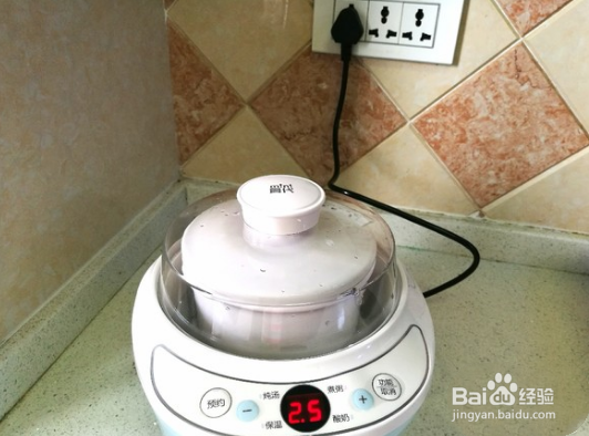 祛湿排毒的薏米红豆粥