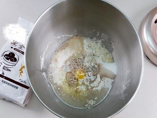 黑全麦牛肉汉堡怎么做