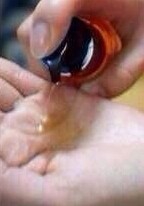 如何涂护发精油才能让头发更好地吸收？