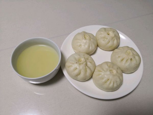 茄子青椒素包子