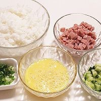 如何做出好吃的火腿炒饭？