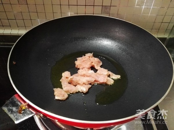 肉片花菜梗的做法