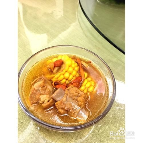 虫草玉米排骨汤怎么做？