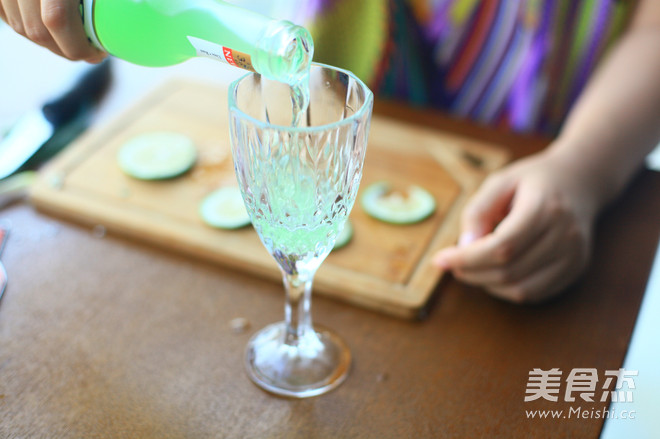 鸡尾酒夏日最简单的果饮