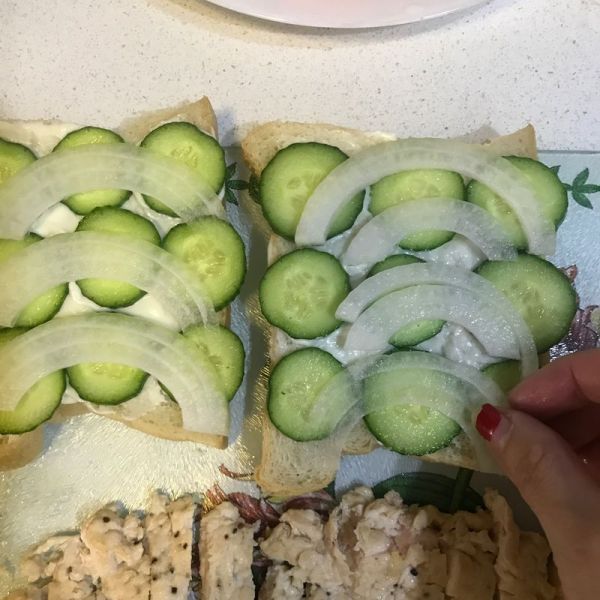 鸡胸肉芝士三明治