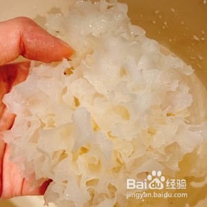 教你怎么做滋补药膳老母鸡汤