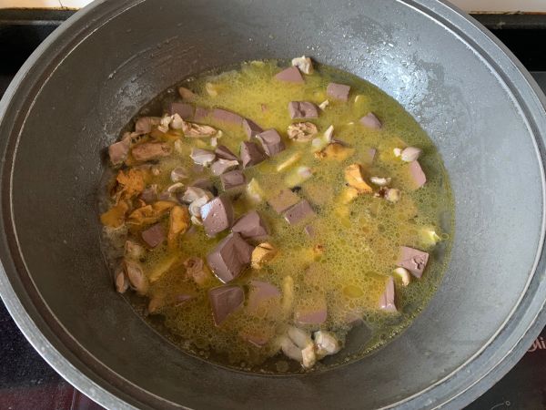 家常鸭血粉丝汤