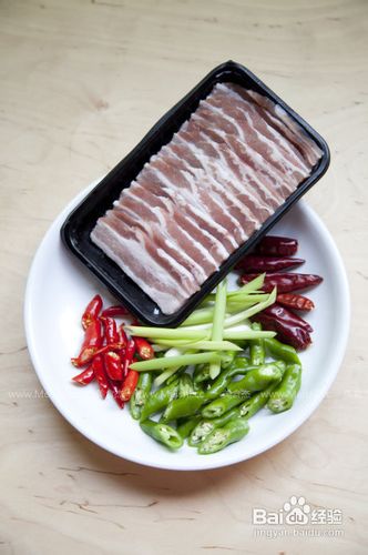 农家小炒肉的做法