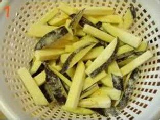 小厨娘对茄子最真情厚意的做法-咸鱼茄子煲