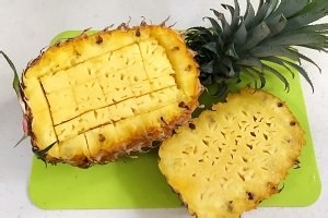 怎么做鲜虾菠萝炒饭