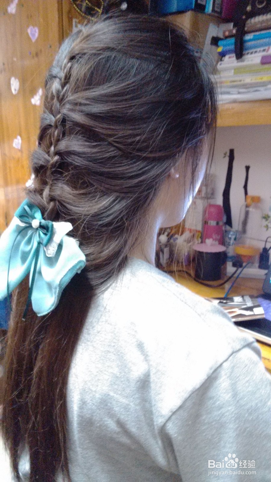 夏季发型扎法偏复古 韩式